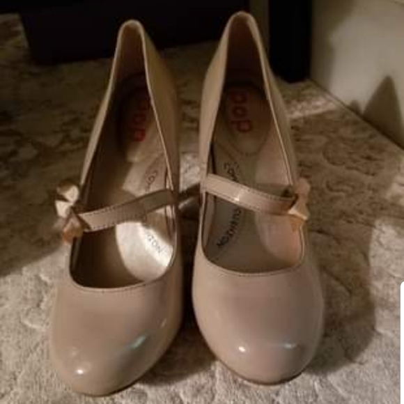 Women's Mary Jane pumps - Picture 3 of 5